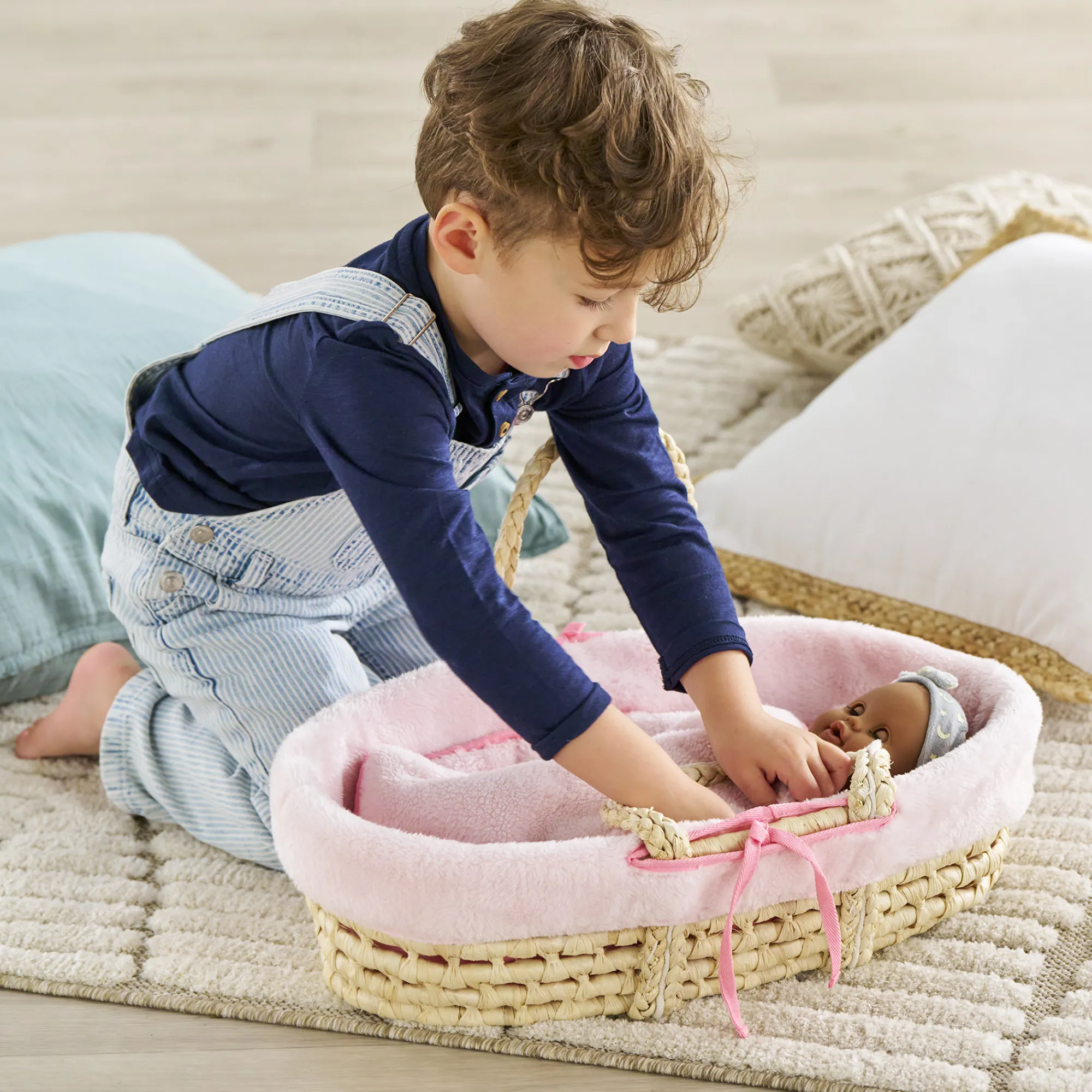 Corolle Ensemble Couffin Peluche Rose pour poupon de 36 et 42 cm