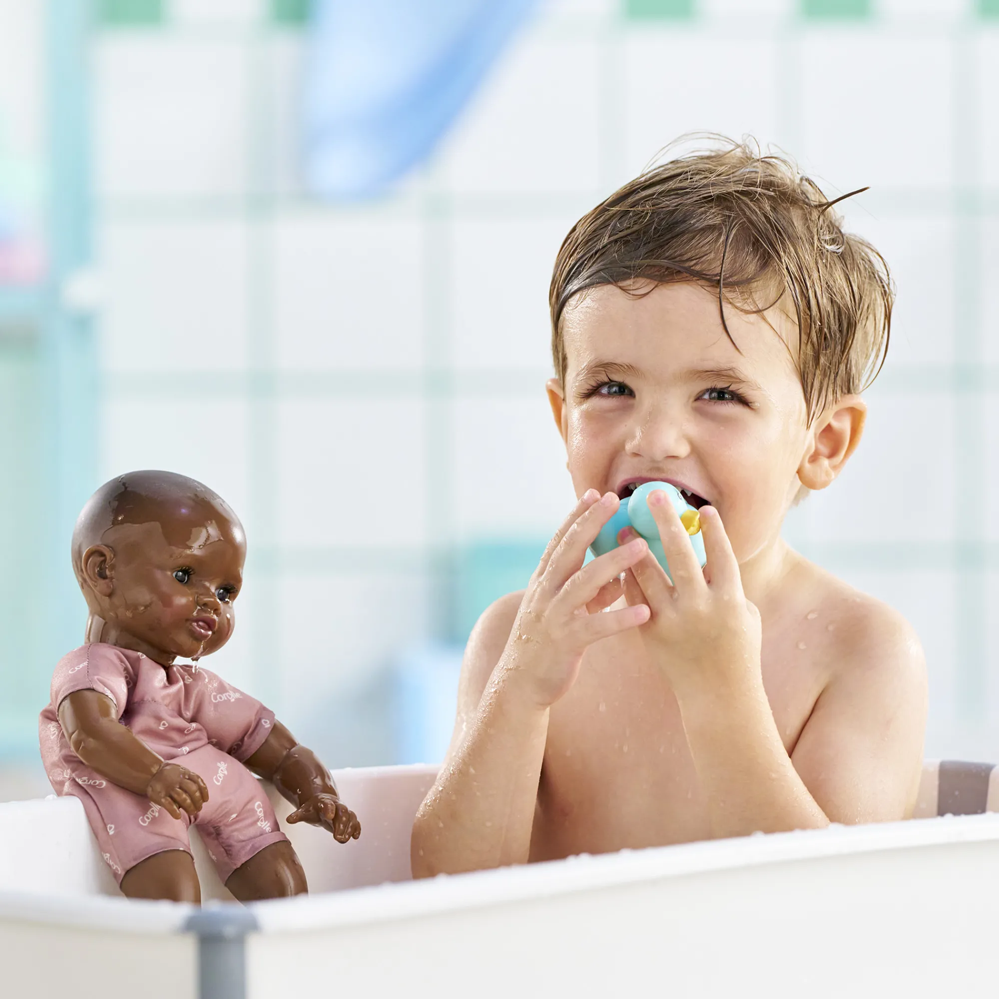 Corolle Poupon Bébé Bain Alyzée - Canard